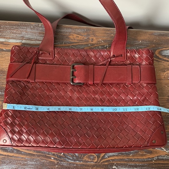 Woven Leather Handbag - Picture 10 of 12